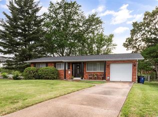 1421 Forest Green Ct, Saint Louis, MO