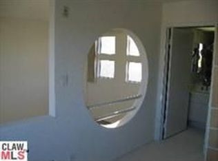 7753 Lindley Ave, Reseda, CA 91335