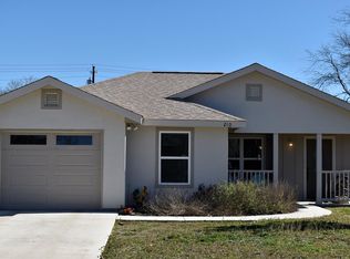 210 Childs St, Ingram, TX 78025