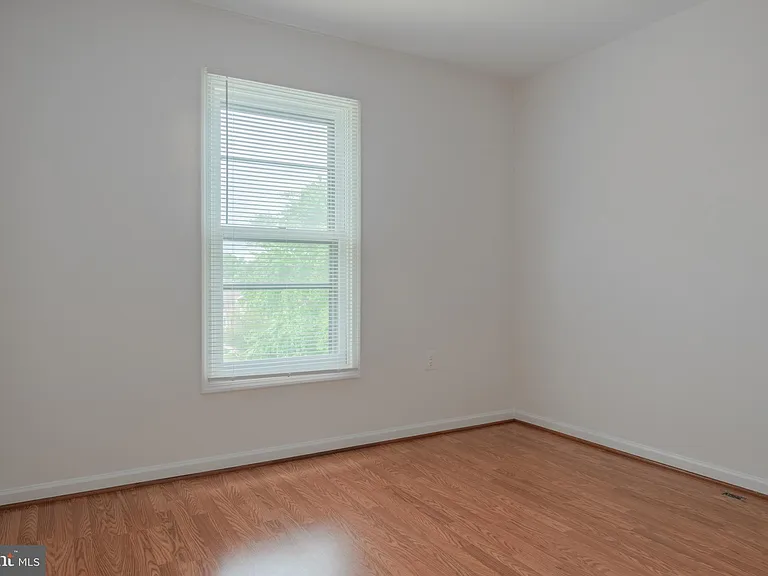 14167 Royal Oak Ln — Photo 25