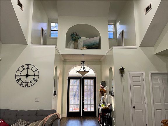 4th image of 1495 Windwood Dr