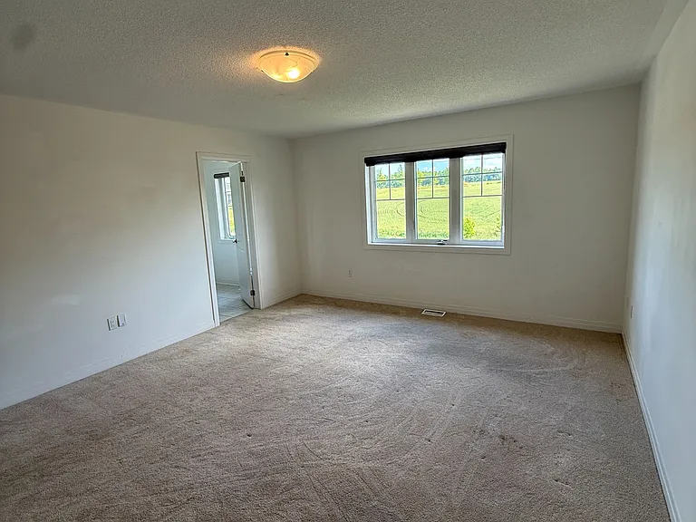 17 Casserley Cres — Photo 42