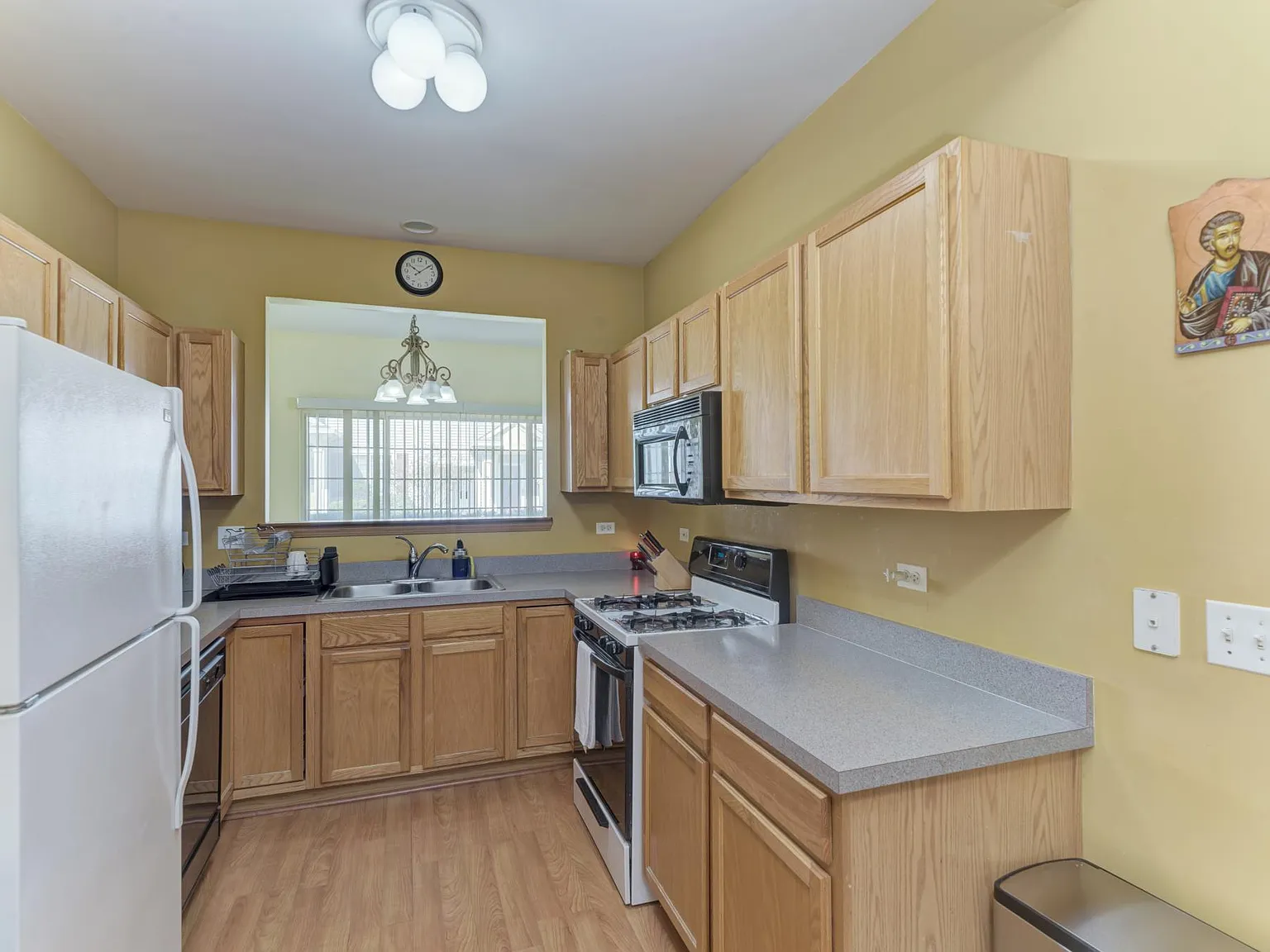 2 bed, 2.5 bath, 1256 sqft, $2,275 — Photo 3