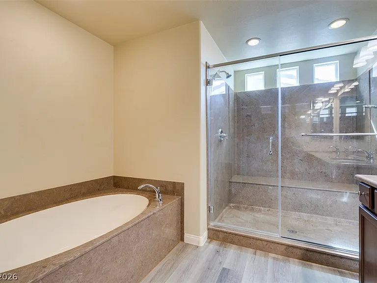 6386 Tomahawk Mill Ct — Photo 19