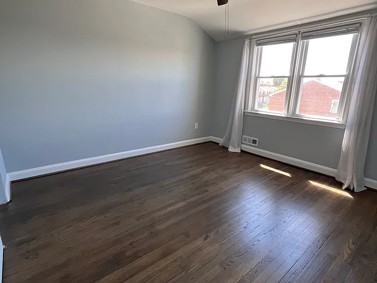 4905 Wilkens Ave — Photo 19