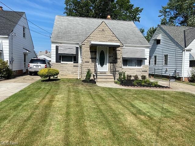 1st image of 1820 E 294th St