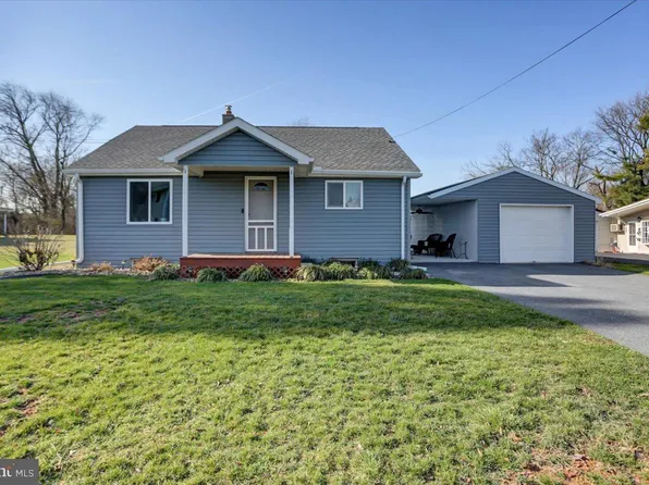 24 Pine St, Carlisle, PA 17013