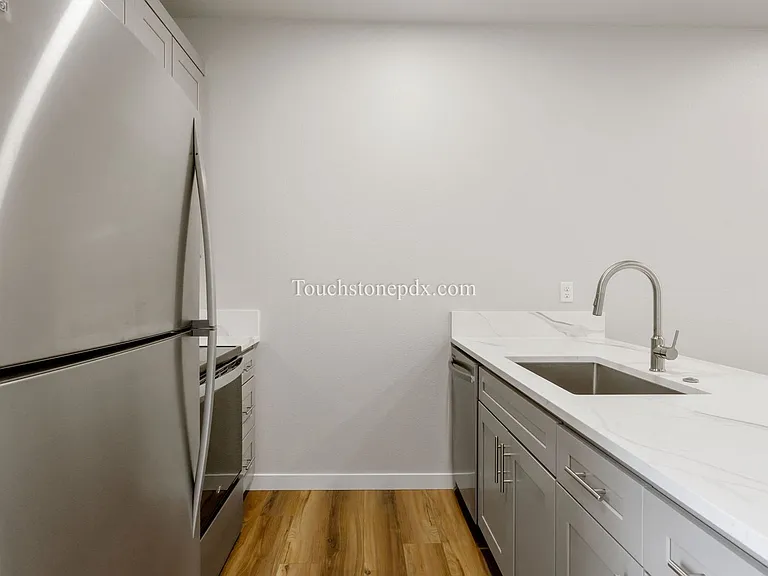 3323 SE 87th Ave — Photo 10