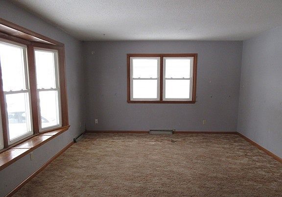 4th image of 1206 Duba St