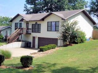 1327 Highland St, Cabool, MO 65689