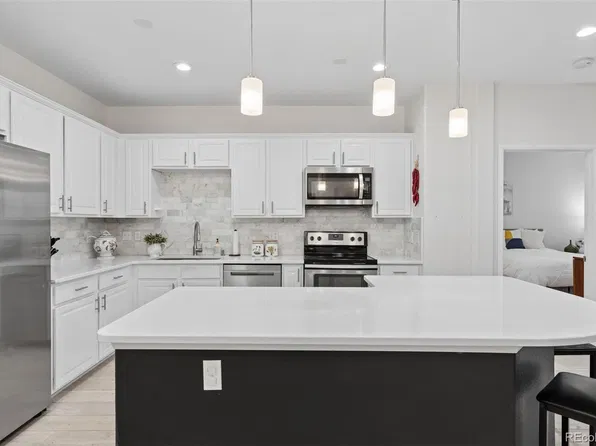 9633 E 5th Avenue Bldg 10 #10202, Denver, CO 80230