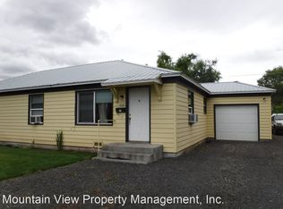 636 SW 8th St, Redmond, OR 97756