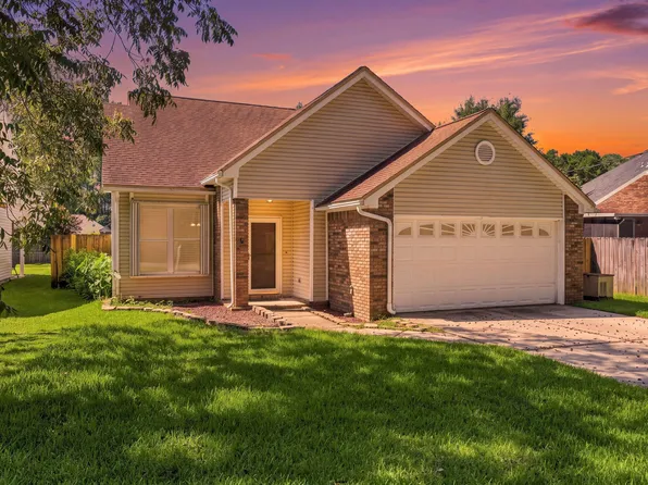 104 Northern Pine Rd, Fort Walton Beach, FL 32547