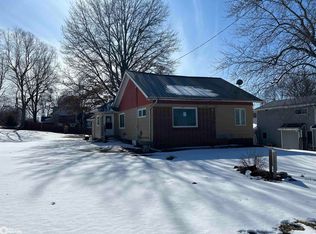2004 8th Ave E, University Park, IA 52595