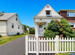 213 Kipp Ave, Elmwood Park, NJ 07407