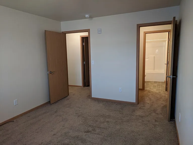 West Lake II Apartments — Photo 51
