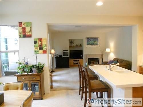 4th image of 301 E Cuyler Harbor Dr