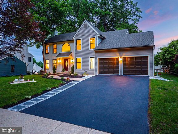 3rd image of 610 Convent Rd #D