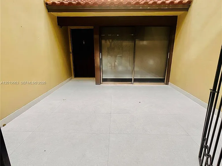 3643 Estepona Ave #B28-A — Photo 2