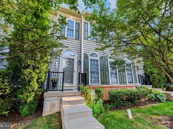 3104 King Ln, Phoenixville, PA 19460