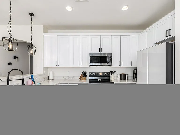 2707 W Lamar Rd — Photo 30
