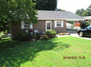 3109 Robin Lynn Dr, Ashland, KY 41102