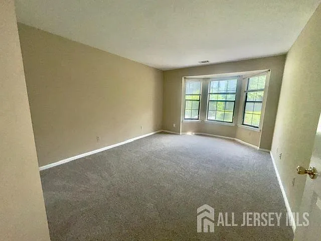 93 Longfield Ct — Photo 3