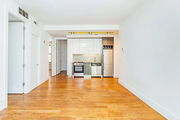 Rented by Nooklyn NYC LLC | media 36