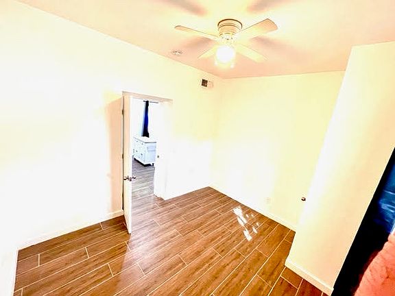 4th image of 1437 E Diamond St #A