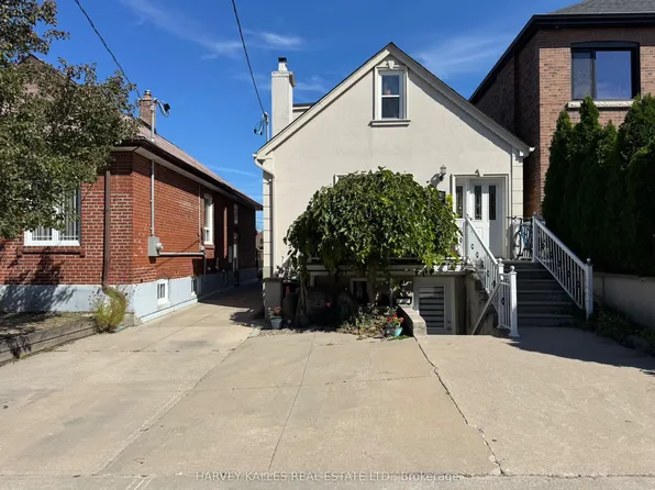 313 Glenholme Ave, Toronto, ON M6E 3E2