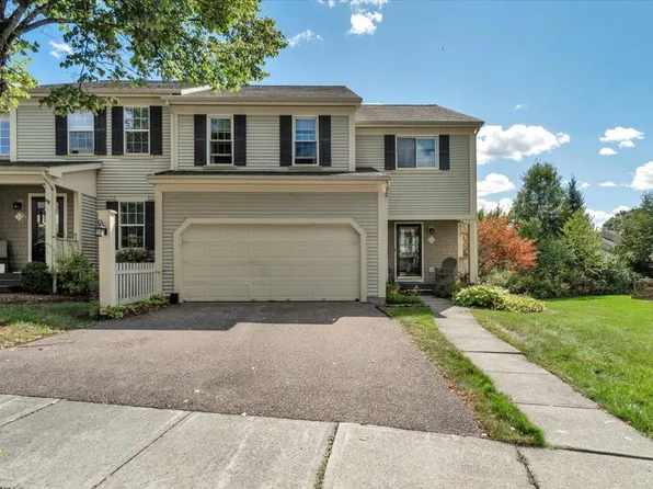11 Cardinal Lane, Essex, VT 05452