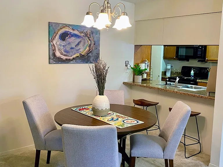 Azalea Dining Room
