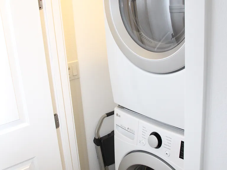washer and dryer in unit