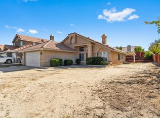 5558 Essex Dr, Palmdale, CA 93552