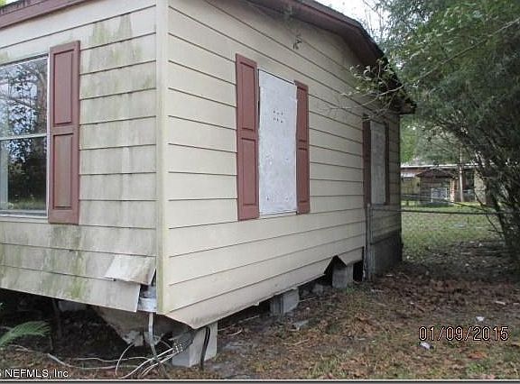 4th image of 243 Tracer Ave
