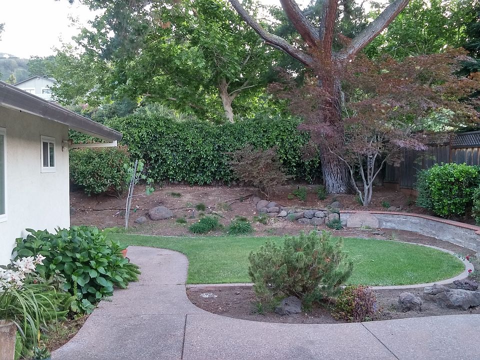 2nd image of 4906 Forest Hill Dr