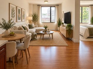 30-63 31st St #404, Astoria, NY 11102