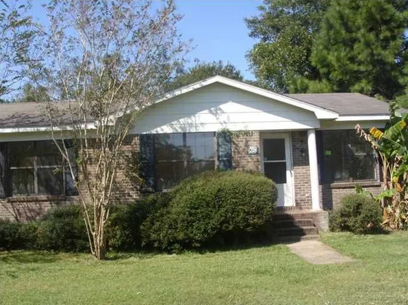 9042 Ellis Ave, Irvington, AL 36544