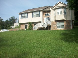 20 Sydney Ln, Tunnel Hill, GA 30755