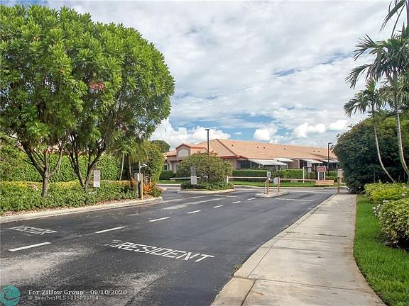 2nd image of 10294 N Lombardy Dr #10294