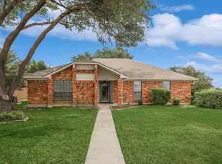1501 Springaire Ln, Lewisville, TX 75077
