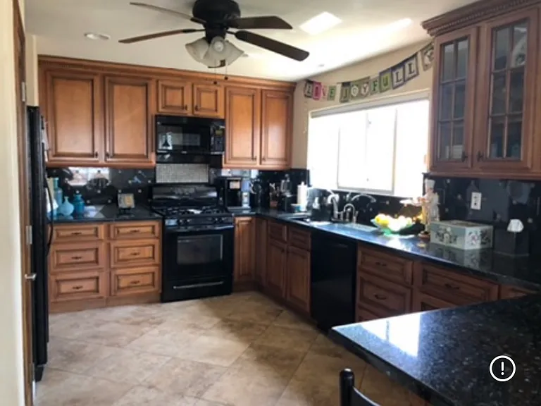 18351 Lisa Ln — Photo 2