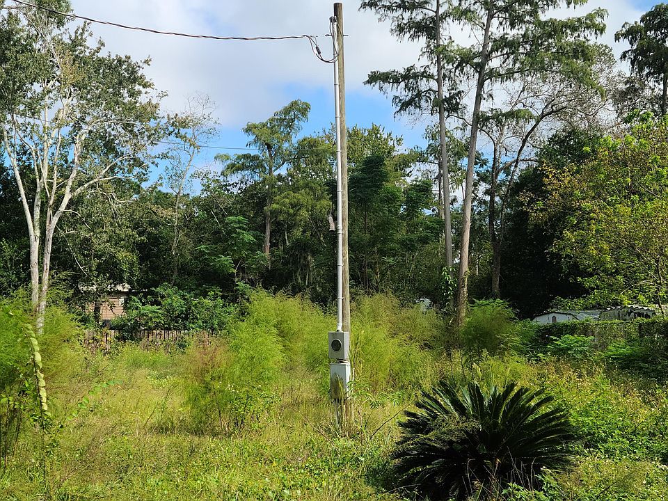 1st image of 4327 Loys Dr