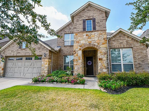 3rd image of 25106 Sundance Park Ln