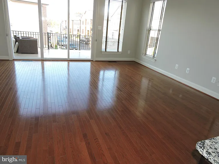 20425 Codman Dr — Photo 8