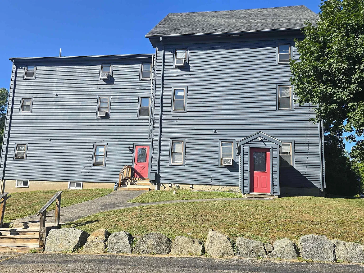 1 bed, 1.0 bath, 500 sqft, $1,850 — Photo 2