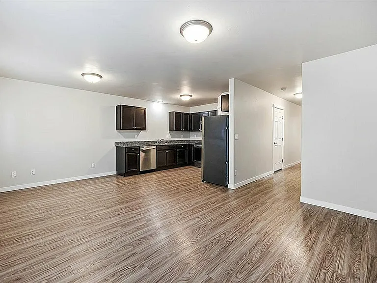04-Living Room