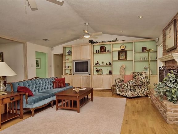 5th image of 4206 Far West Blvd