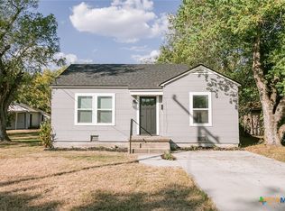 2010 E Power Ave, Victoria, TX 77901