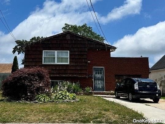 1st image of 136 Verazzano Avenue